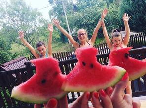 云南吃瓜群众小孩,舌尖上的童年记忆