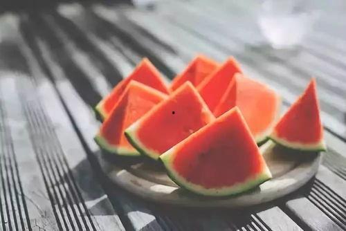 餐厅 吃瓜,一场舌尖上的夏日狂欢